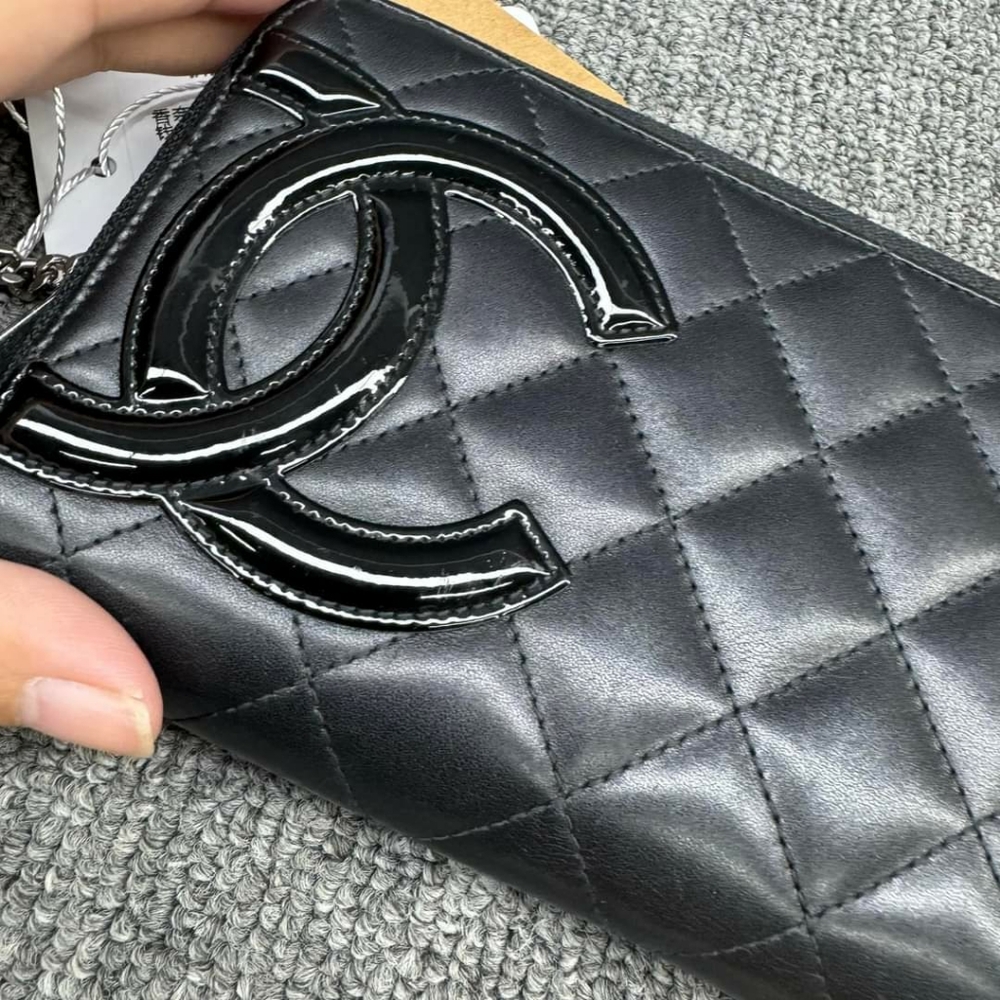 100% Authentic CHANEL Cambon Leather Wallet - Picture 3 of 16
